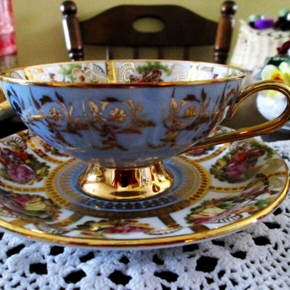 Antique porcelain Fragonard Courtship love scenes teacup & saucer made in German - Picture 3 of 10